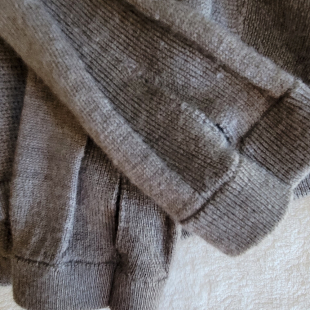 Lululemon Sweater - Picture 6 of 6